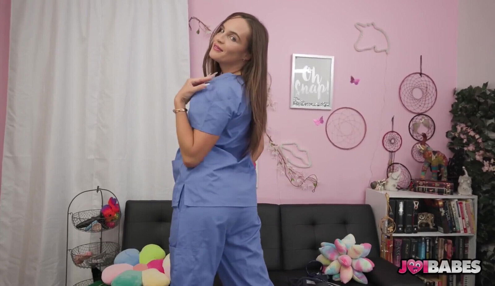 Sexy Curvy Doctor Teal Conrad Gives Jerk Instructions