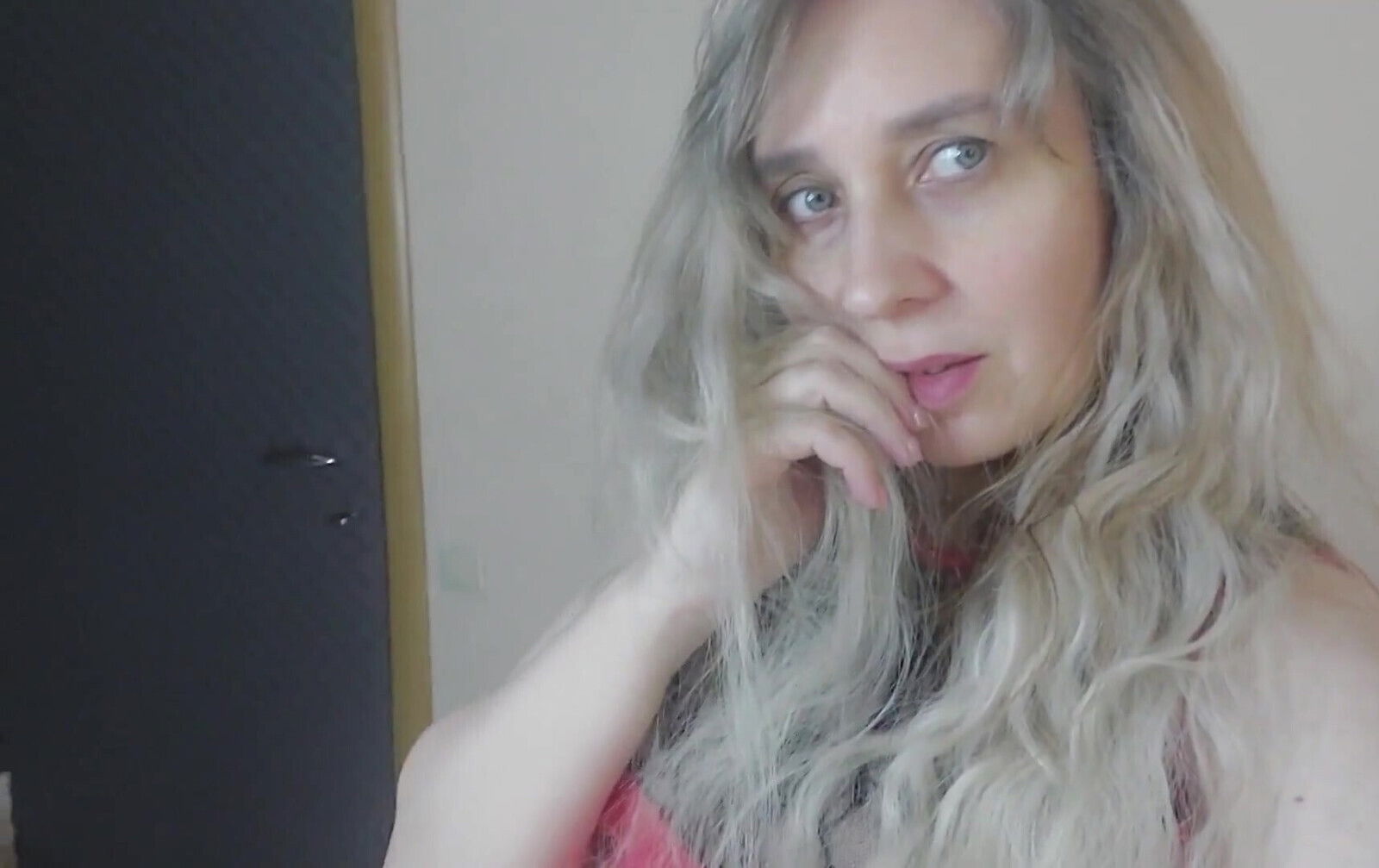 MILF Plays with Pussy Fingers Panties