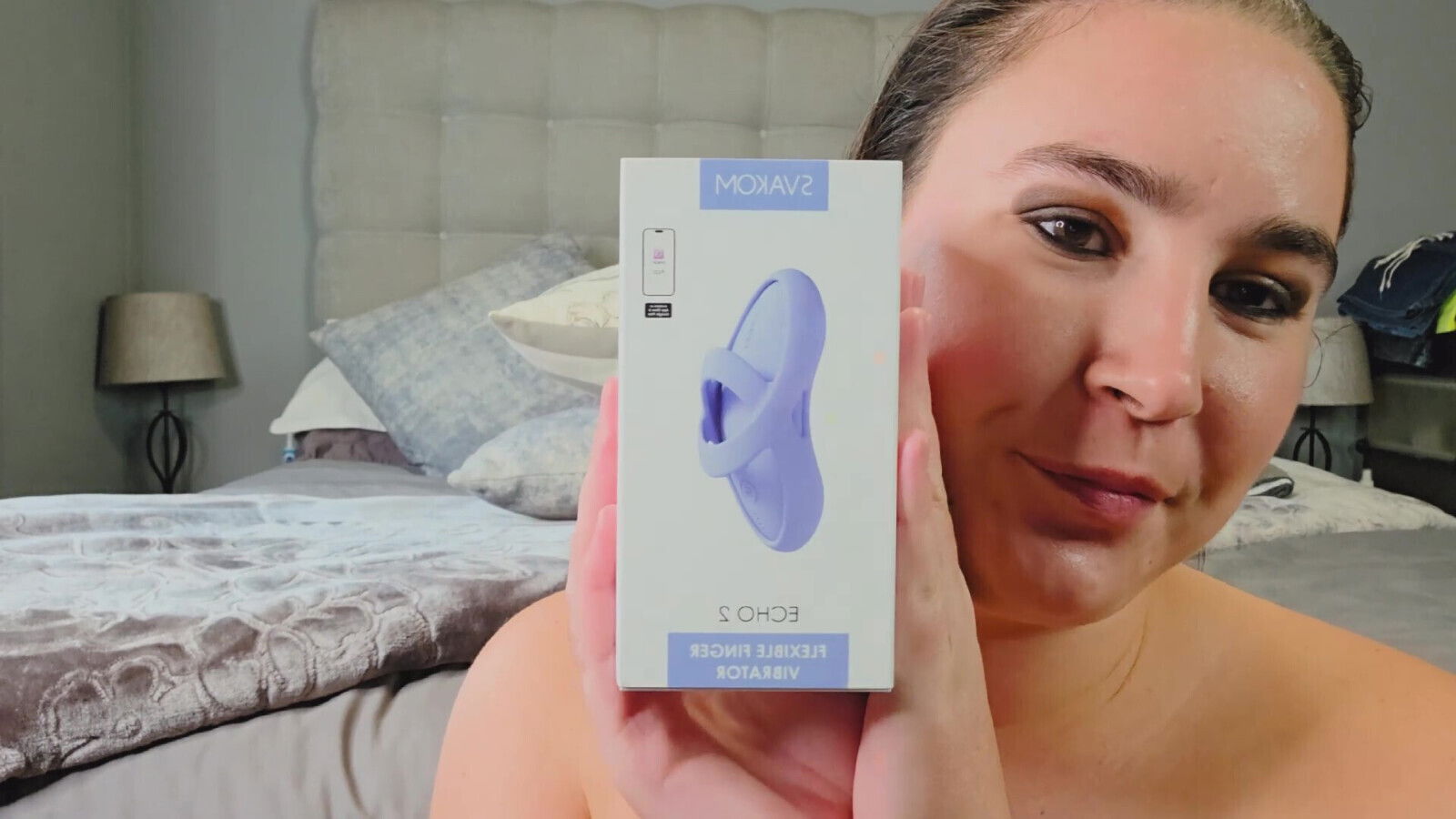unboxing, reviewing masturbating with SVAKOM ECHO