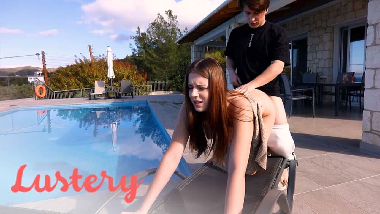 Cute Russian Amateurs Fucking Pool Lustery