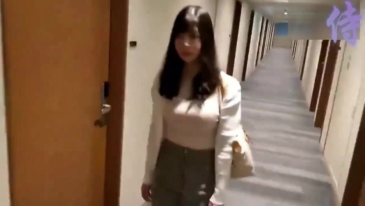 Horny Asian sluts #404