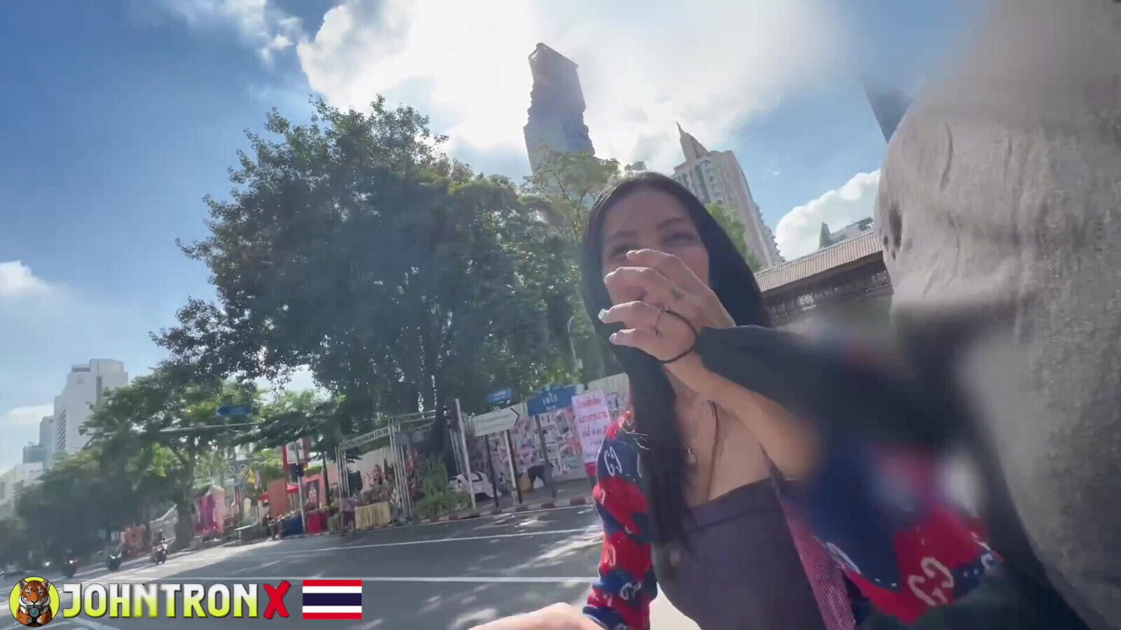 JohnTronX This petite Thai amateur knows wiggle perfect