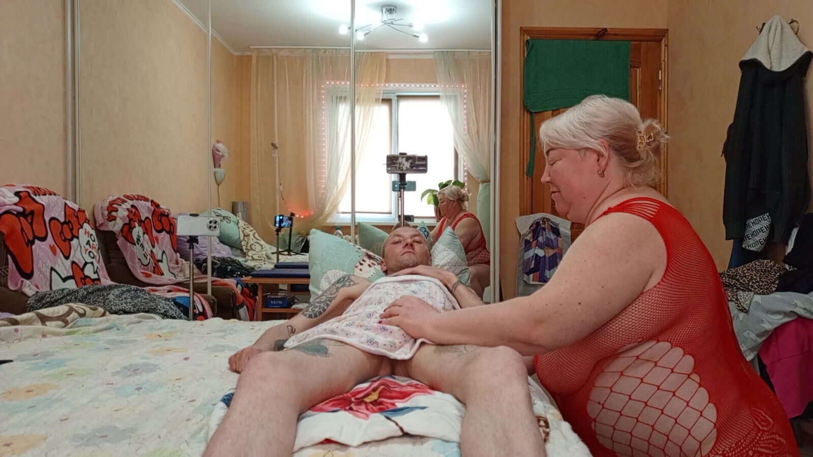 Cum-hungry mother-in-law drains eggs swallows thick