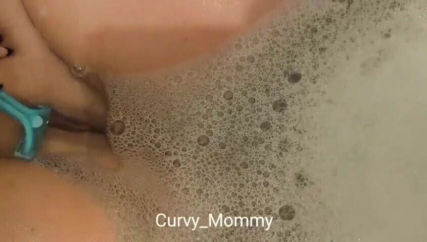 Would Like Shave Pubic Bathtub.