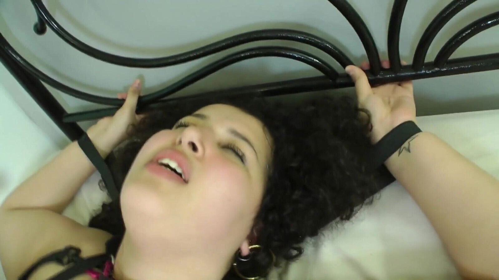 SSBBW Slut Screams Like Pig!