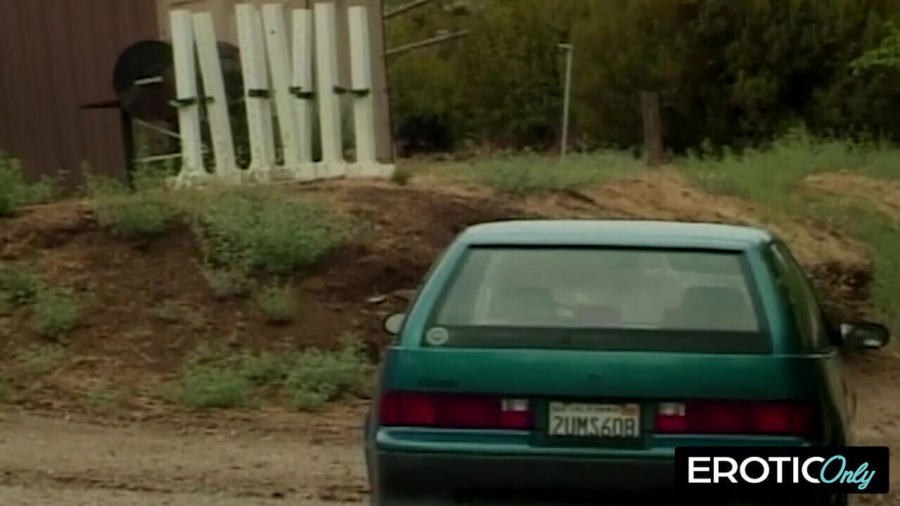 MILF seduces stepson kitchen after workout