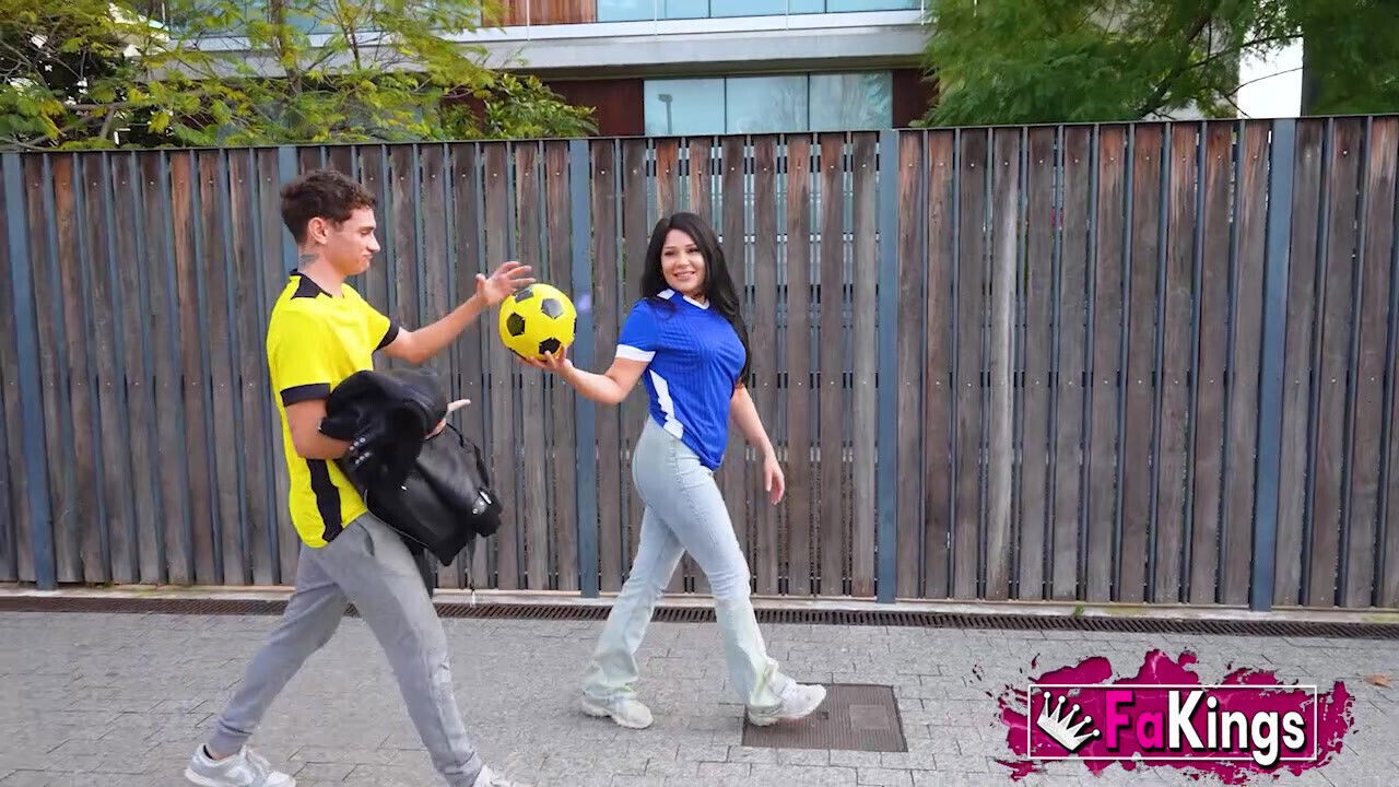 HORNY Bratz asks fuck with FOOTBALLER