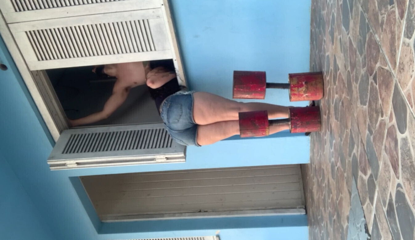 Brazilian brunette gave blowjob window Sunday afternoon