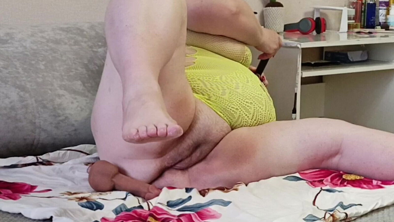 Stepmom masturbates with toys orgasm