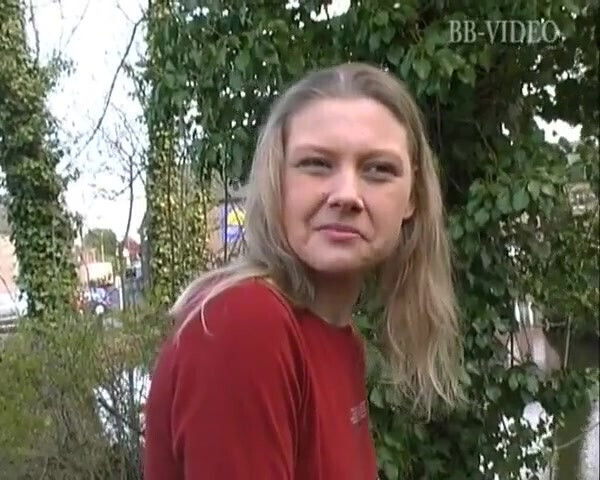 Blonde teen filmed shoves favorite inside abstinent pussy