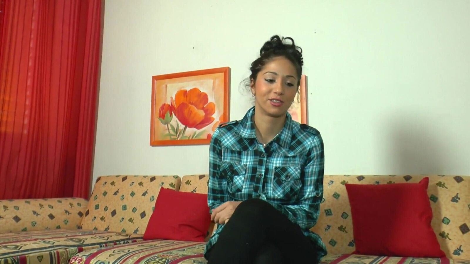 Sluts showing their insatiable pussies BB-VIDEO