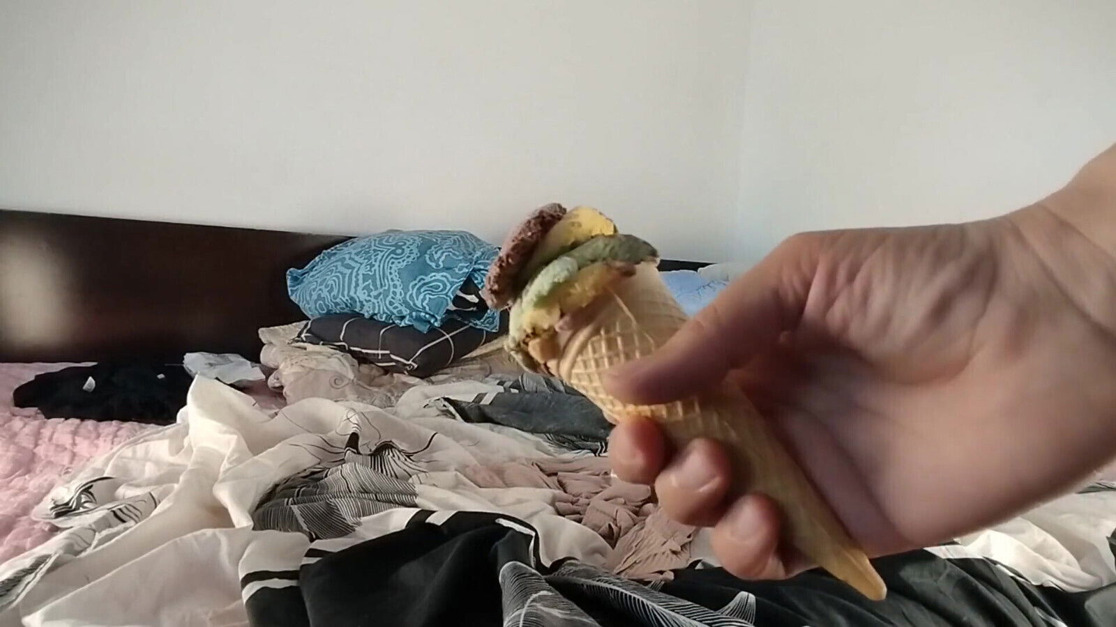 Amateur Couple Crazy Sex. Sexy Latina Sensual Blowjob Cream. Amateur Brunette Tries Clothes Cuts Them