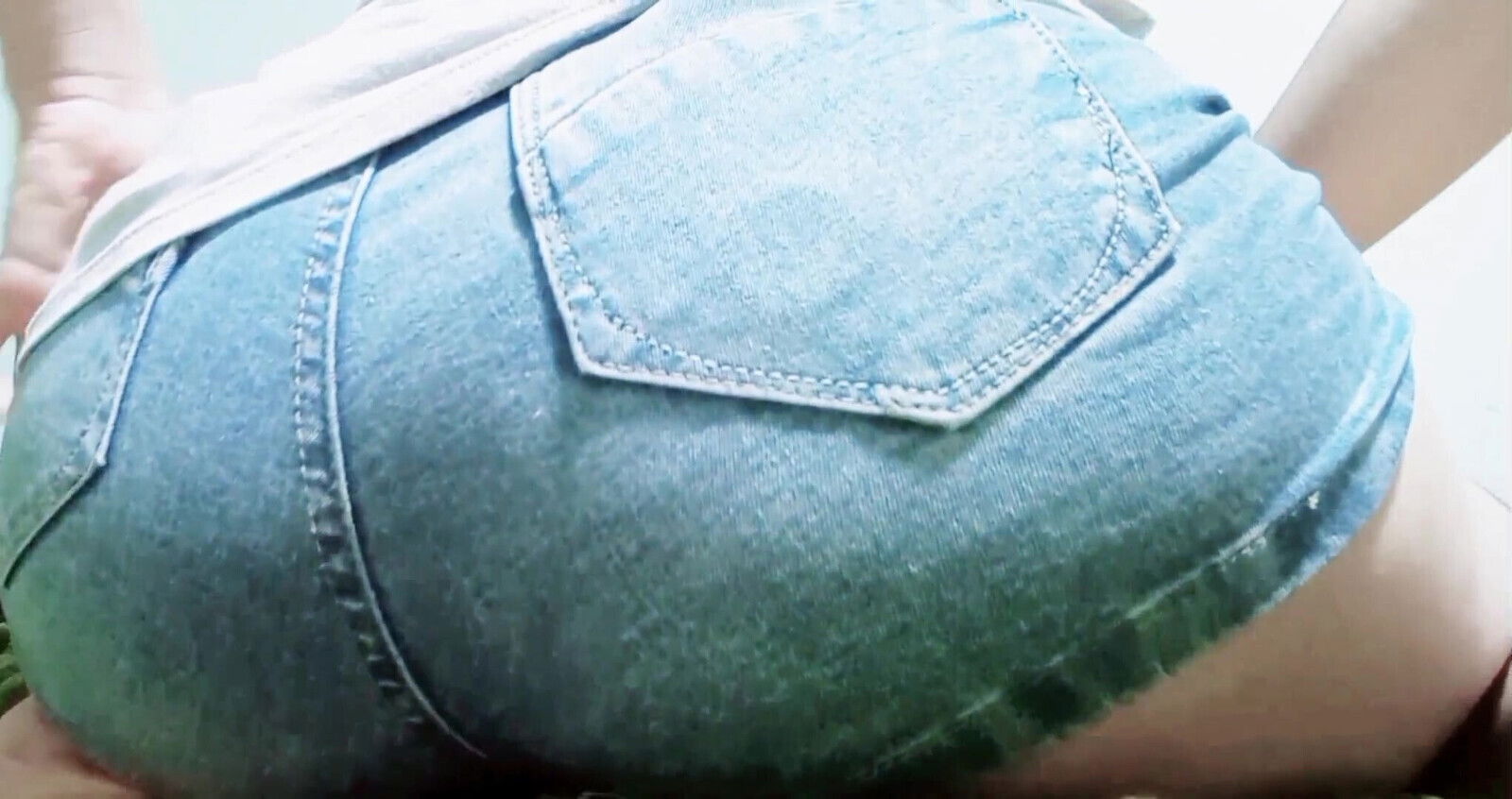 Nymphomaniac always waits until gets home touch pussy little while longing hard