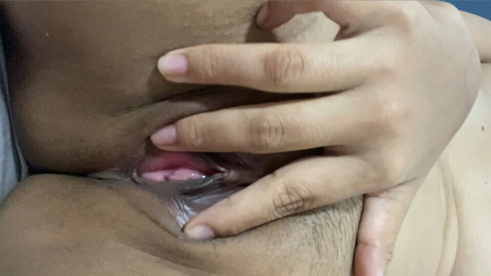 have masturbate every day, it's comfortable orgasm, squirt out, squirt