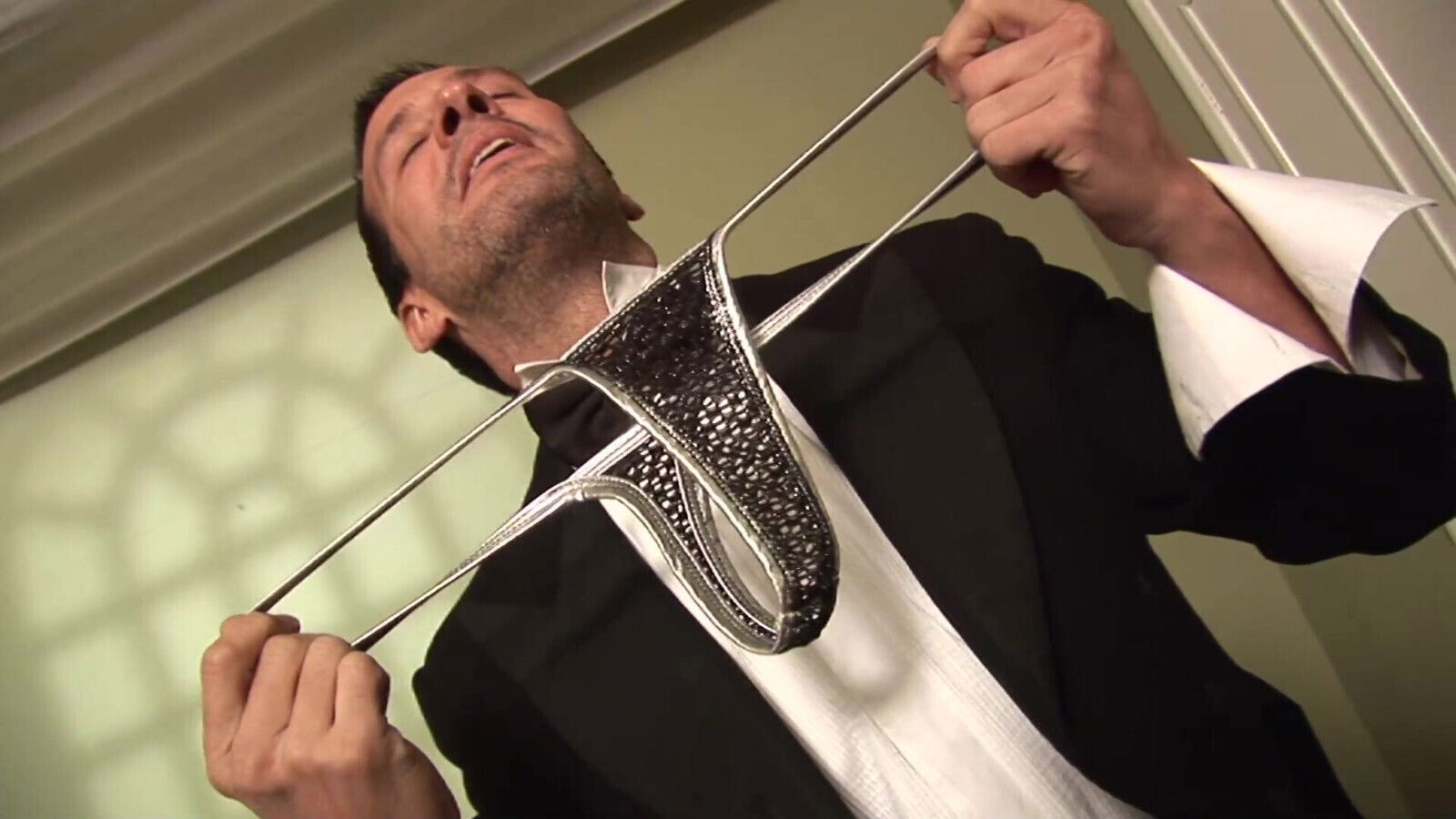 Ebony gets fucked jizzed