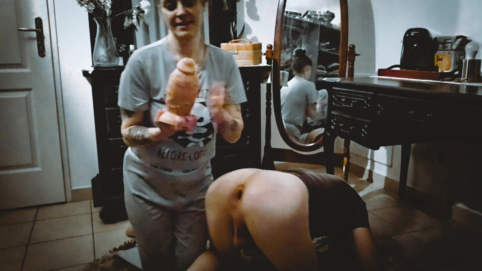 Mistress fisting submissive femdom