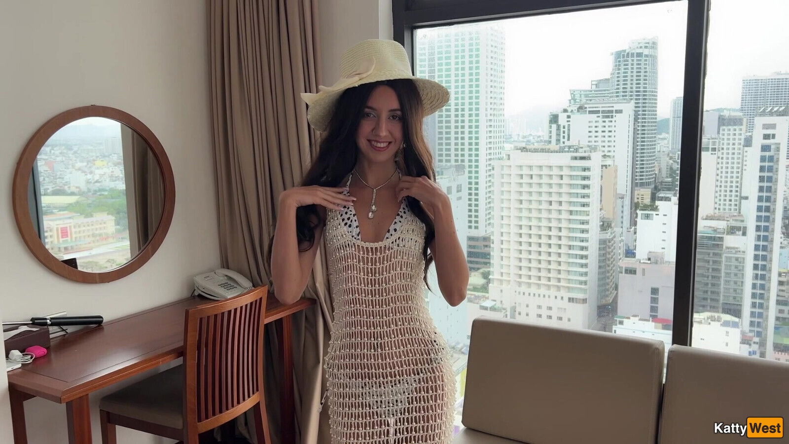 Spanish Blanca Wants White Russian Gets Creampie Pussy