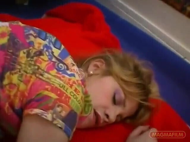 Gets Dildo Christmas Detects Something Better Soon! (bl)