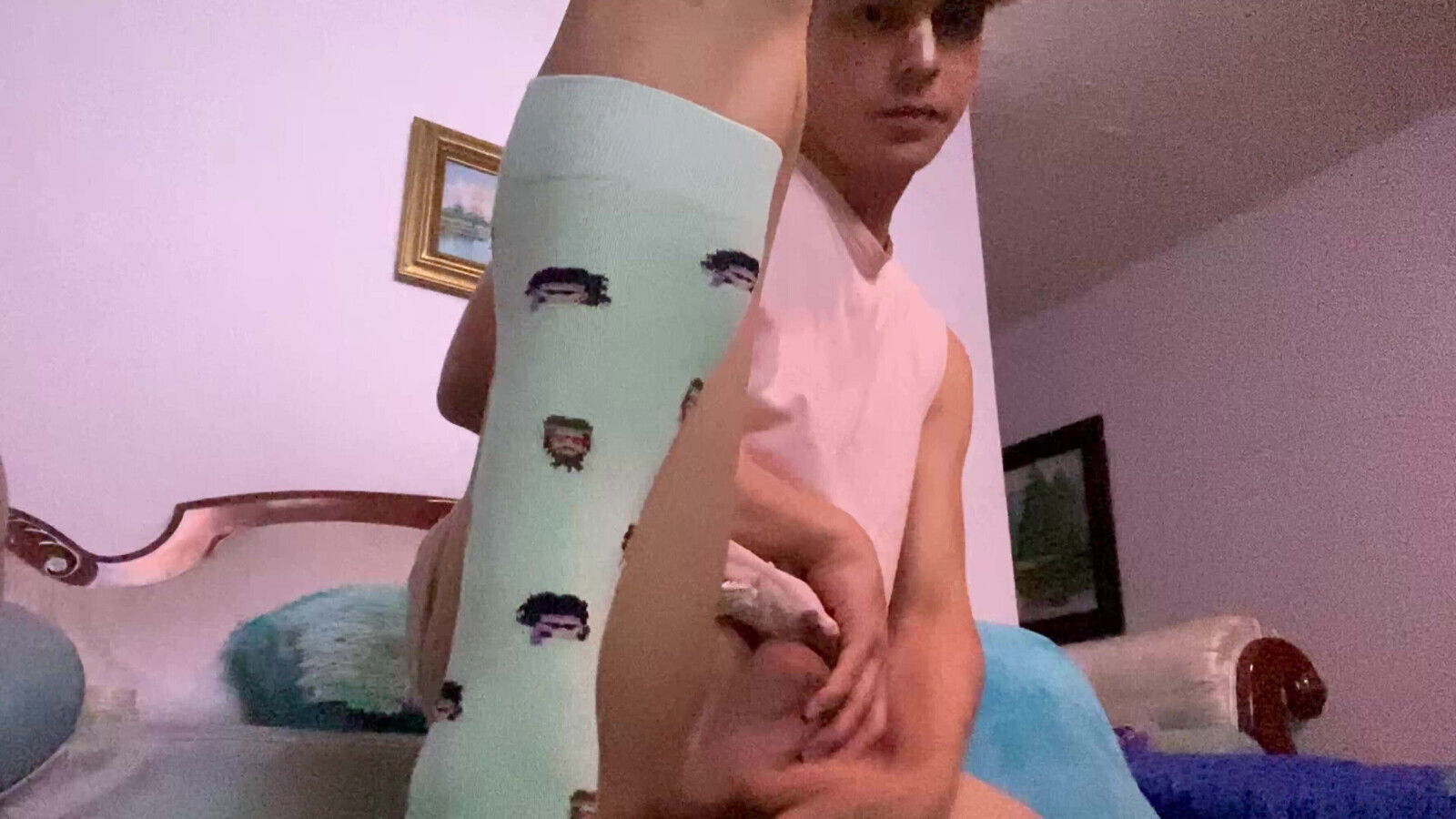 ANNDY SHOWING ASSHOLD FUCKED