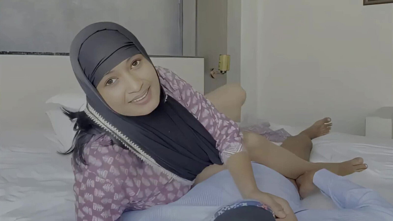 Hijabi Girl Fatima First Time Hotel with Boyfriend