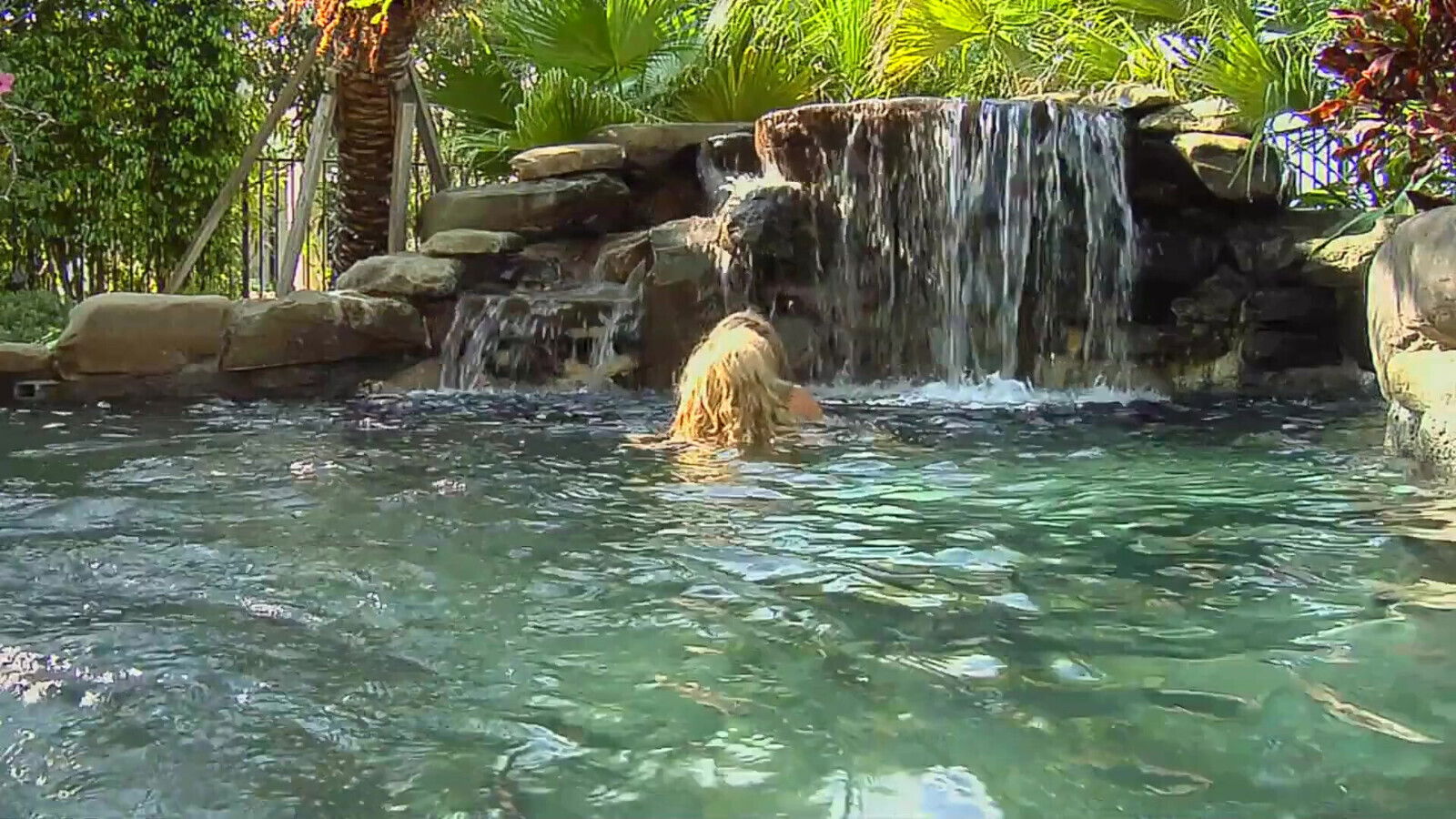 Kara Novak Cheyenne Cooper have with dildo outside