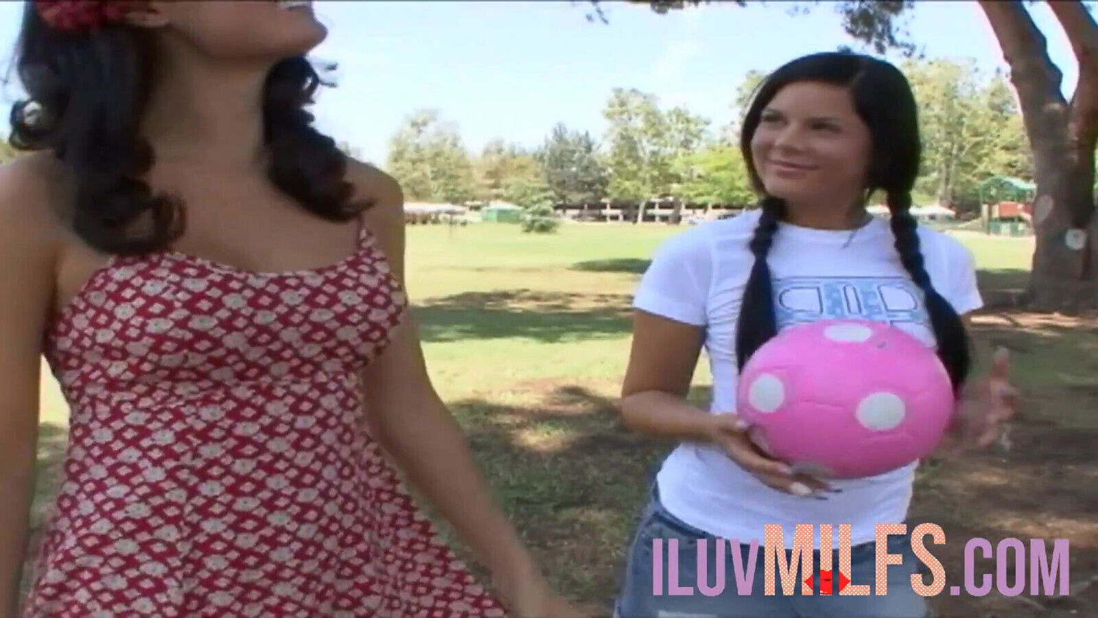 Lesbians with small enjoying steamy hard