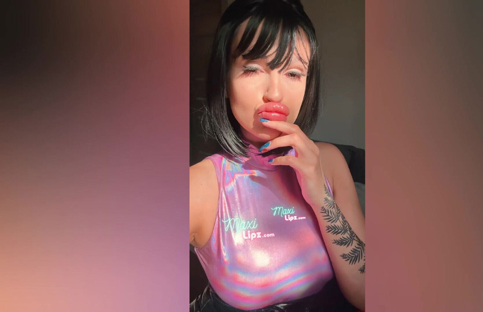 MAXI LIPZ -maxitease- banned tiktok!