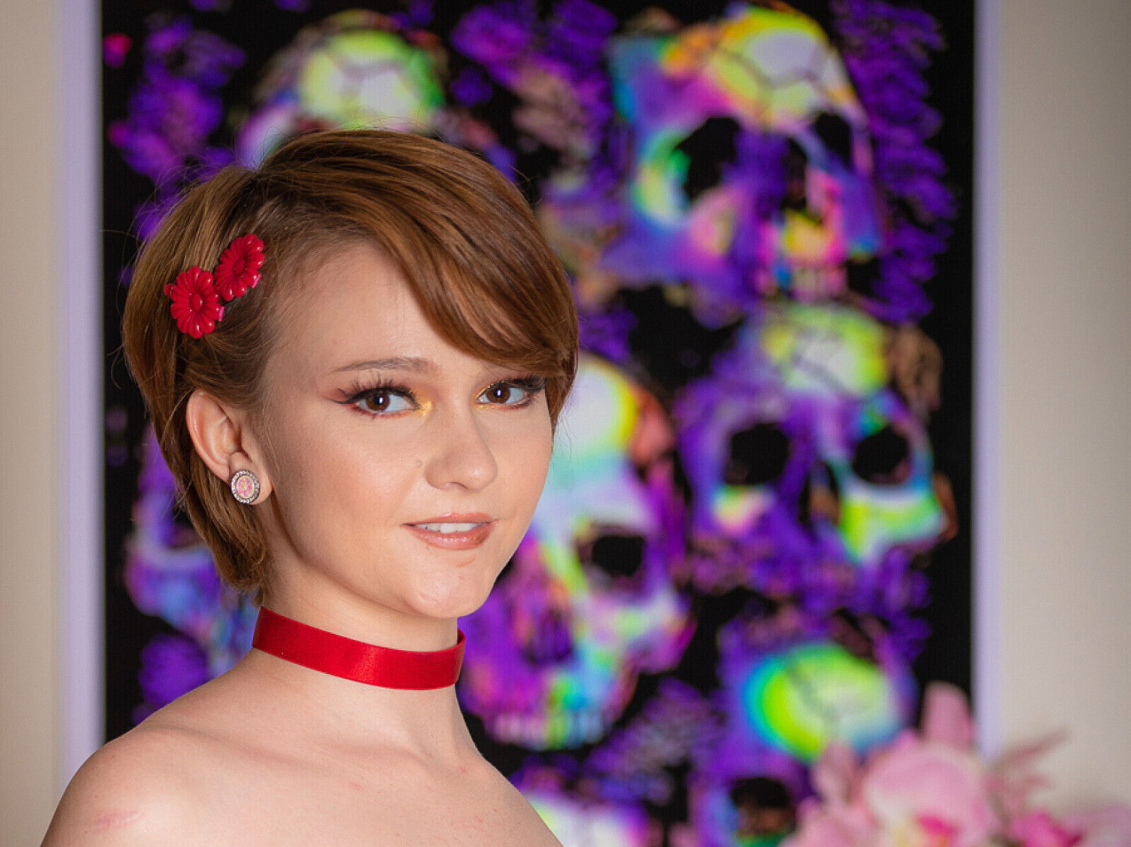 Dominant Stud Pounds Skinny Lucy Valentine's Dripping Pussy