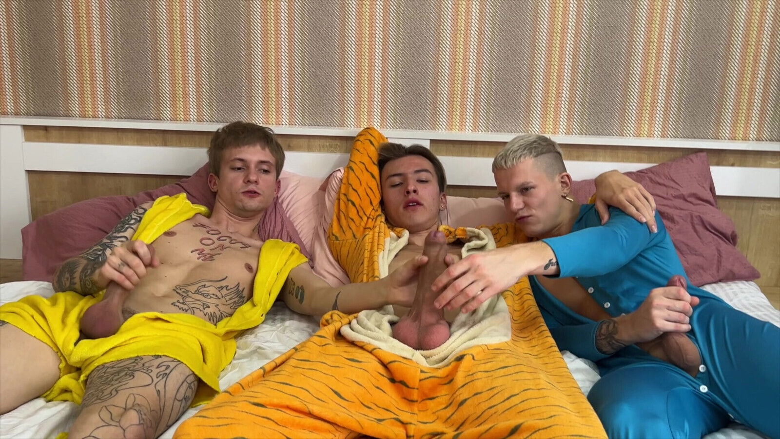 threesome cute twinks horny during game they fuck