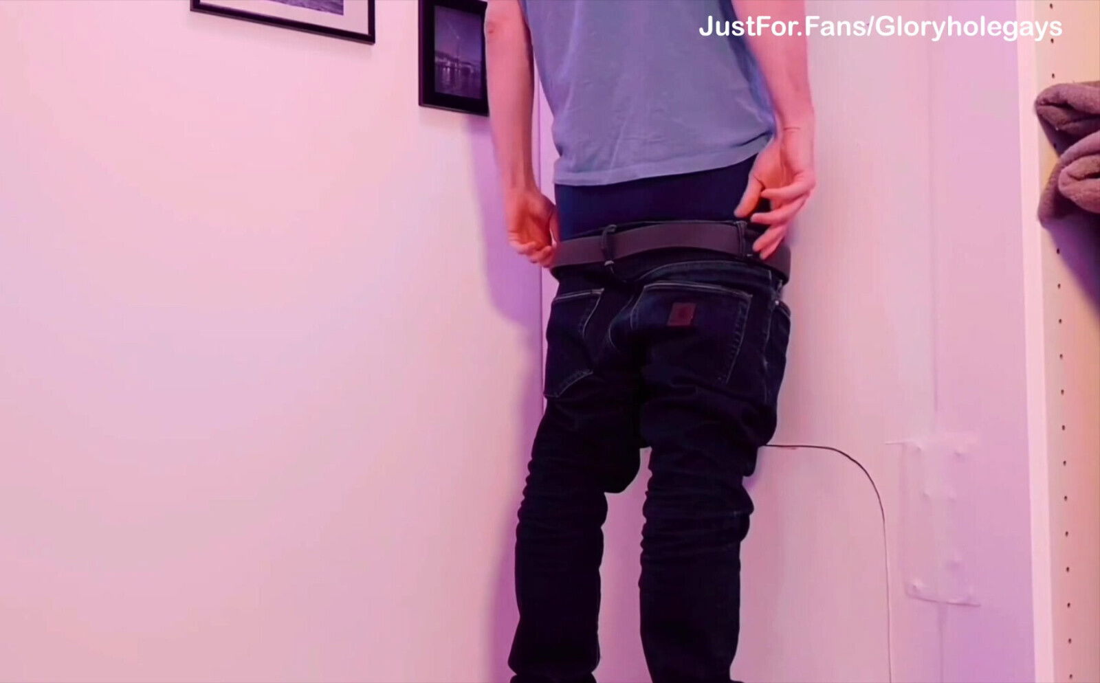 Cute face. Dirty mind. craves hard.