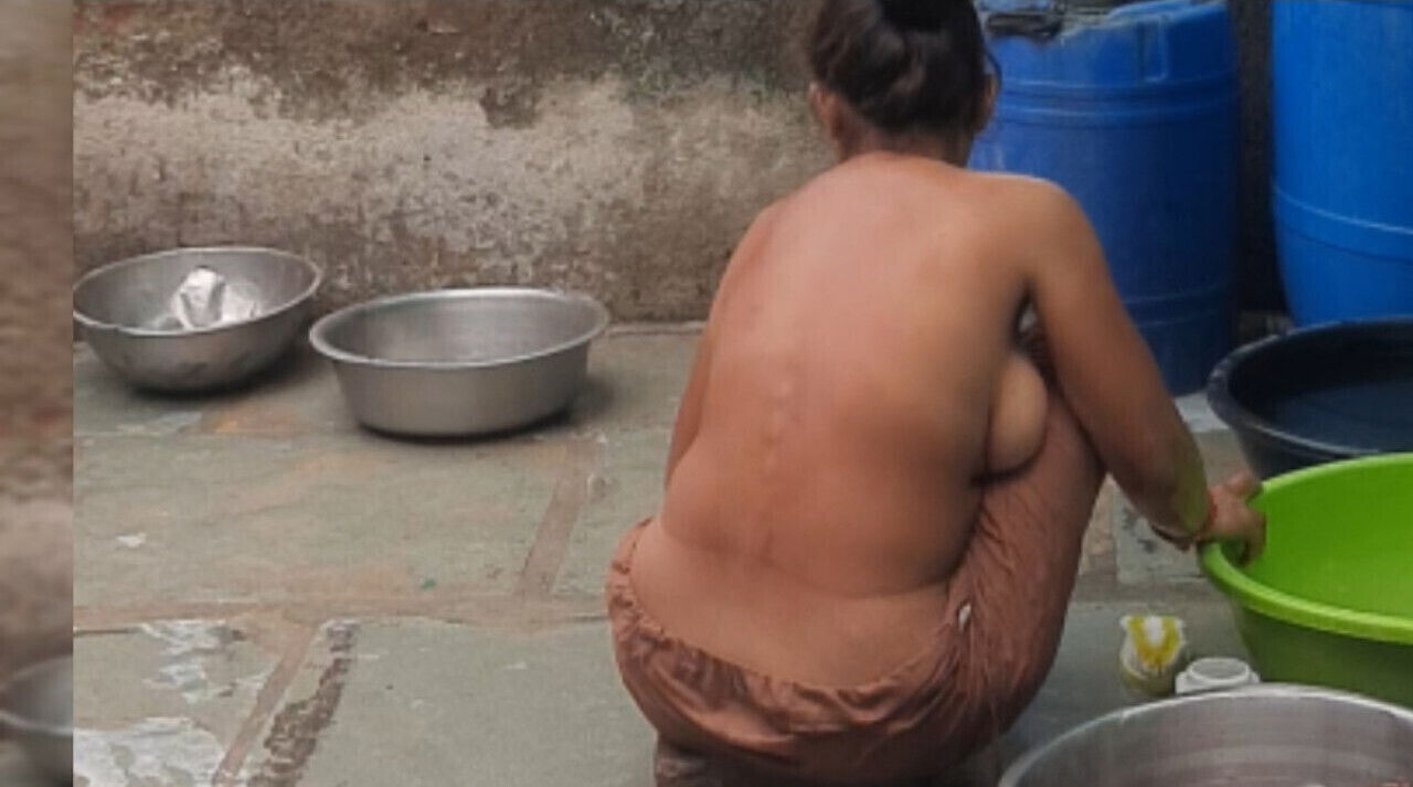 elder stepbrother's housewife completely naked today brother-in-law