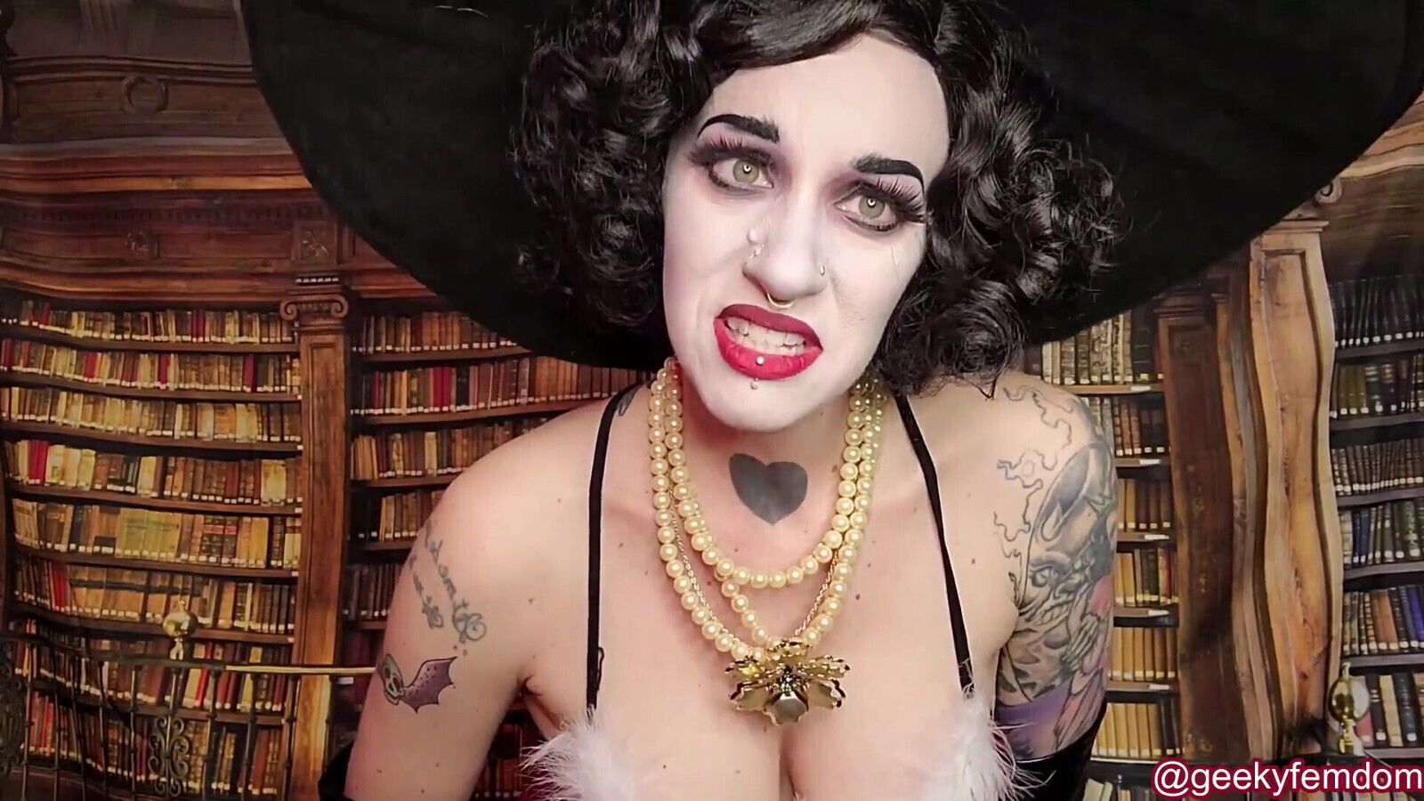 Lady Dimitrescu Holiday Gift