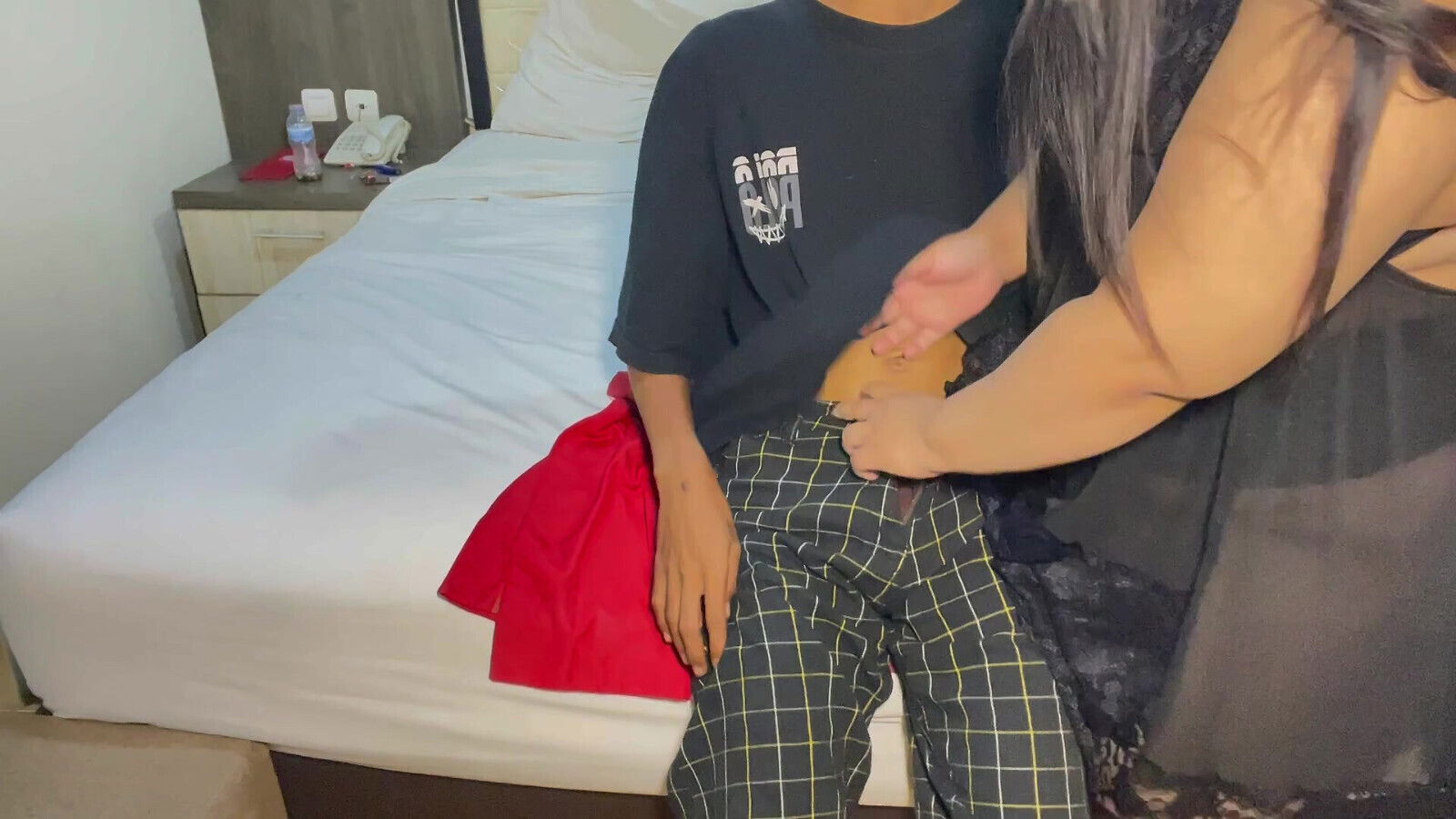 Berondong Digenjot steptante nakal dihotel