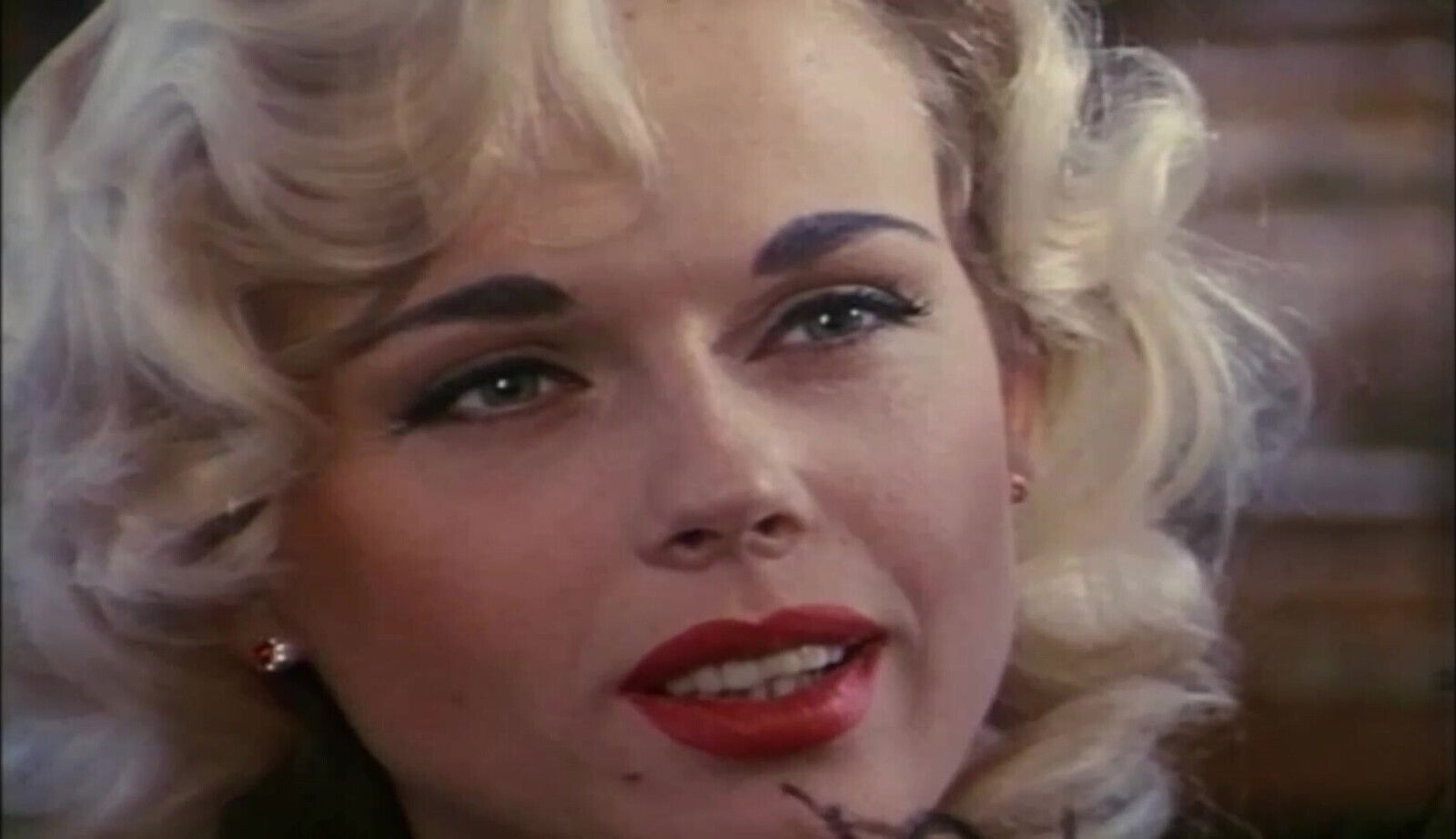 Kelly Trump Mata Hari Gets Fucked Couch