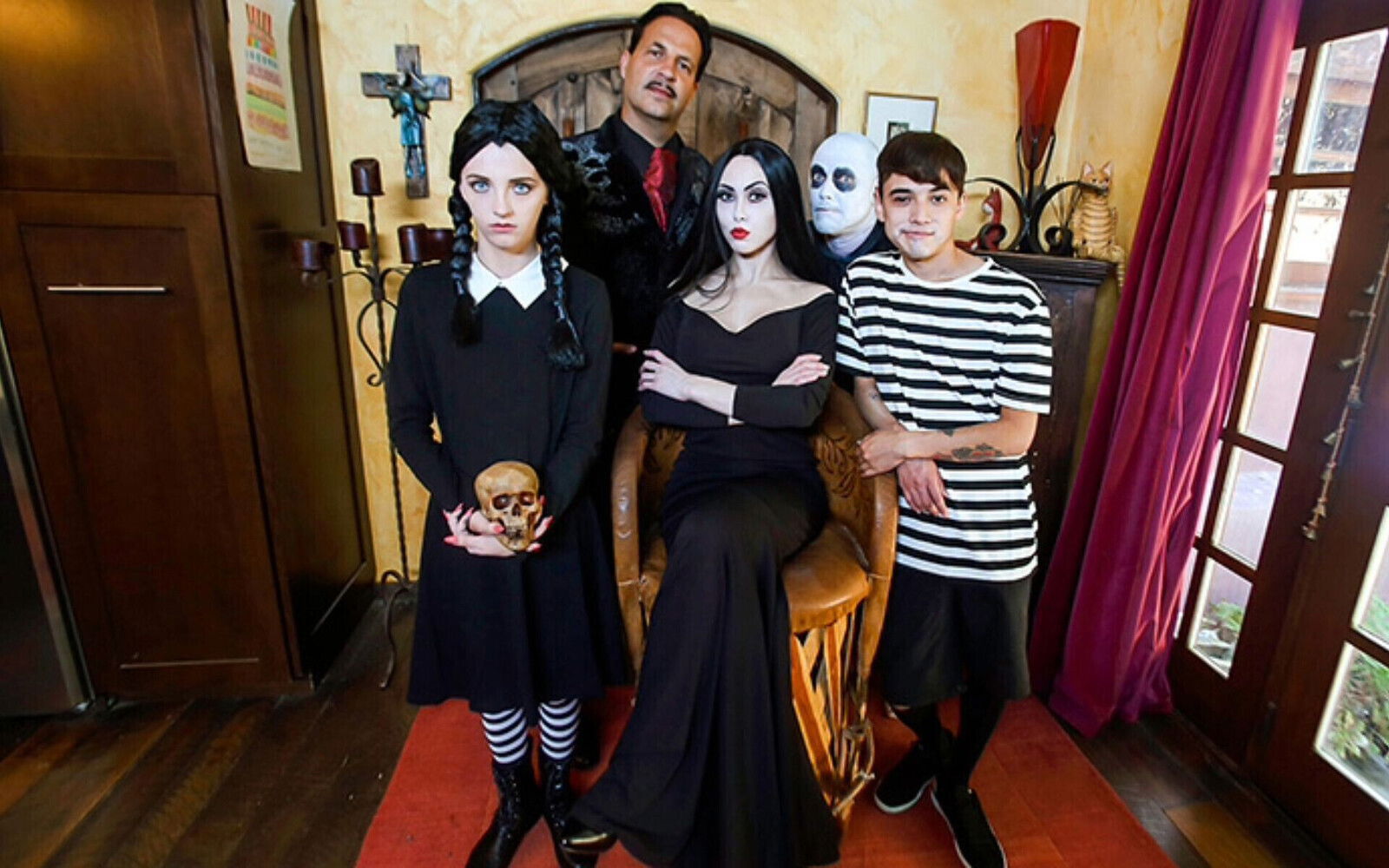 MILF teen Halloween group