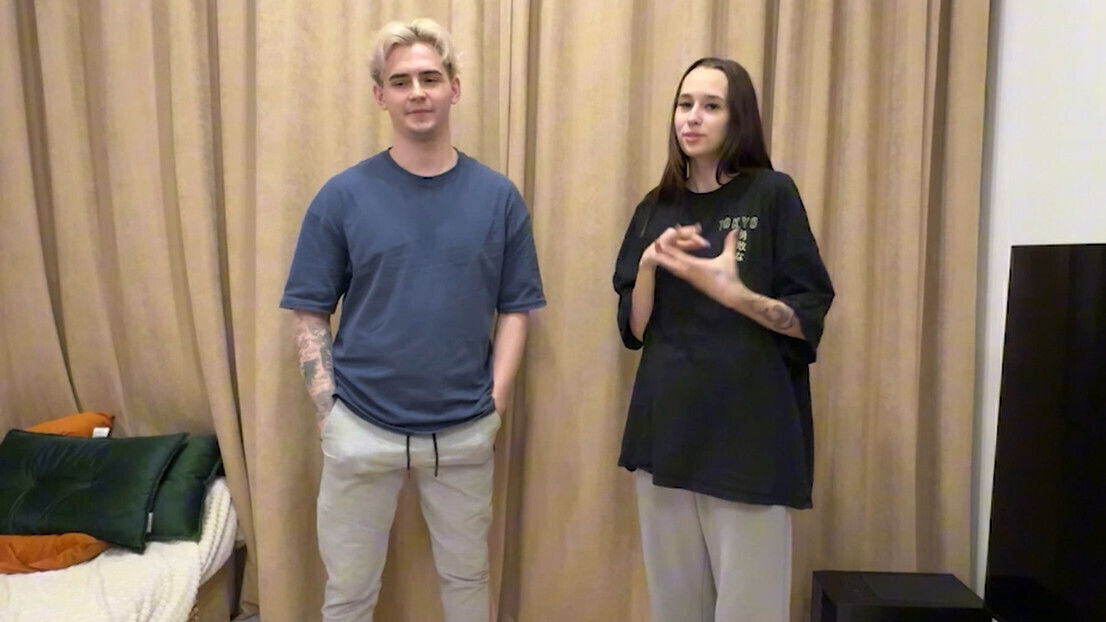 Quick reflexes strategy game Strip Hand Slap