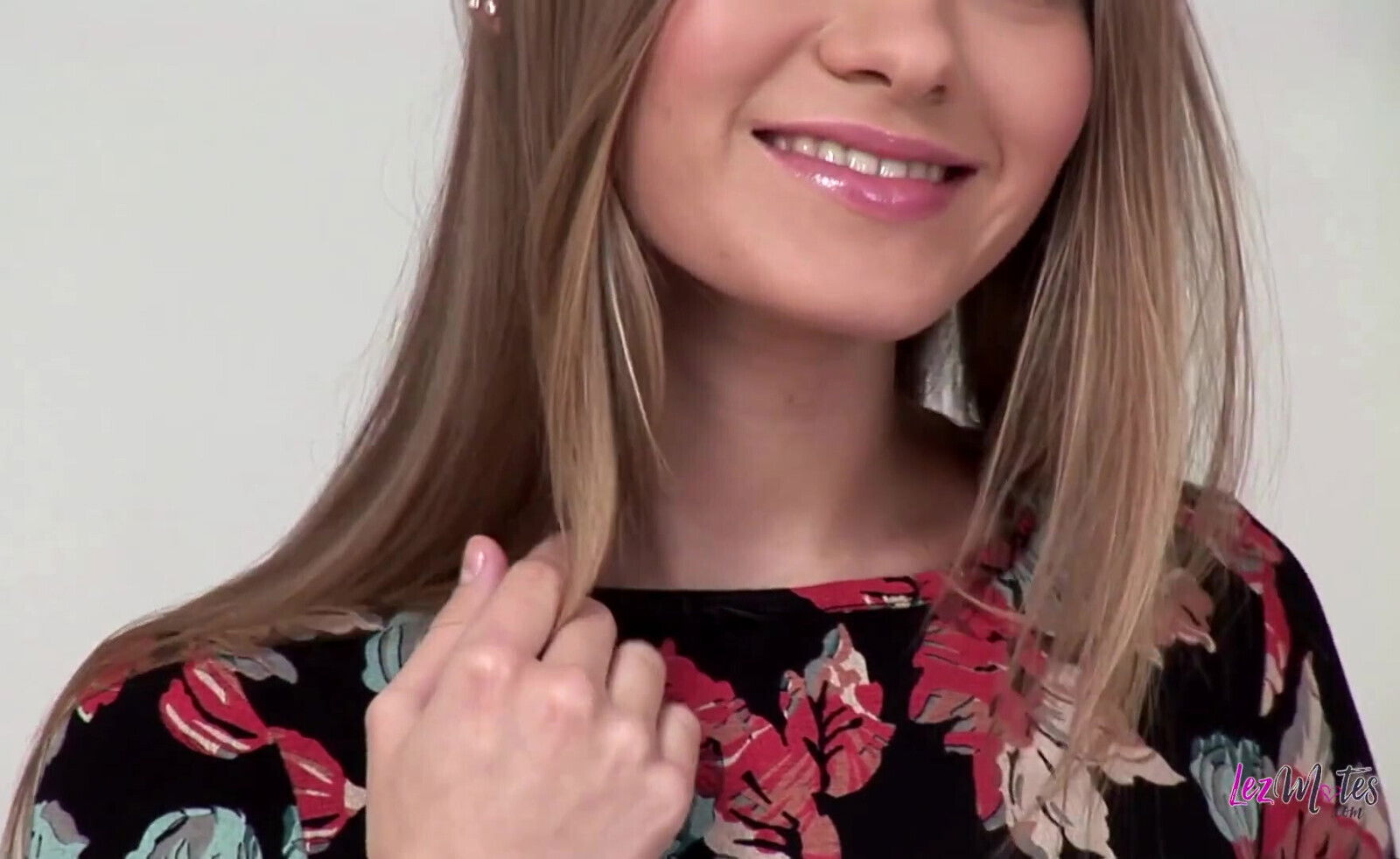 Petite cute lesbian teens want play with each other