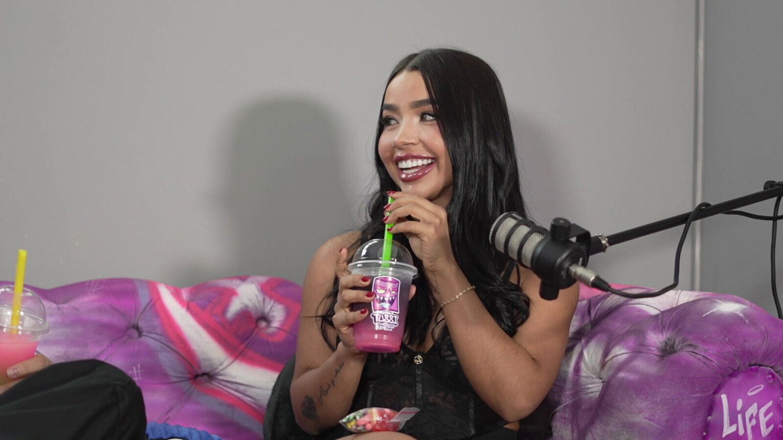 ANGIE LORENNA España affair with boyfriend's