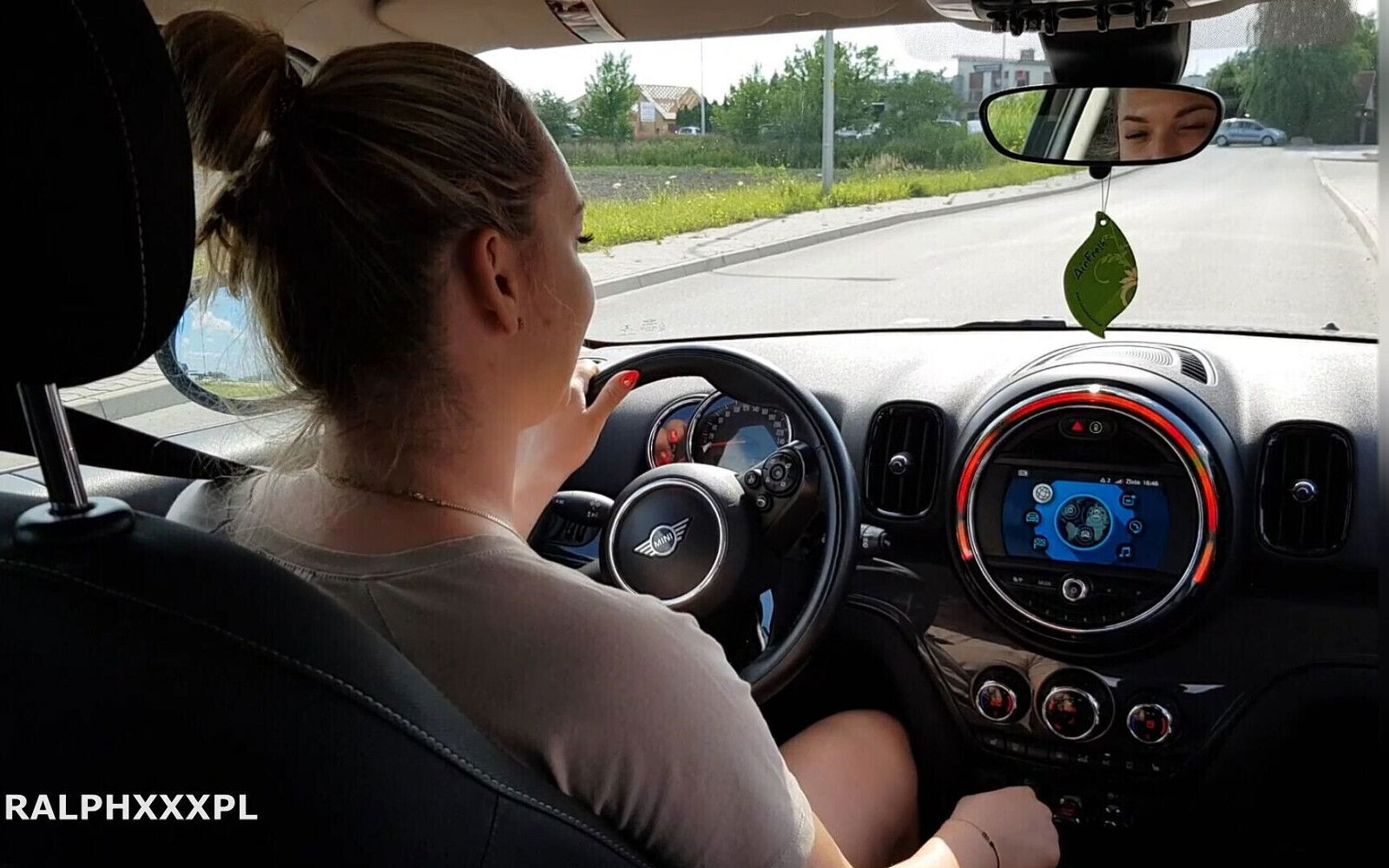 Cheating Wife Pickup Stranger Blow Street