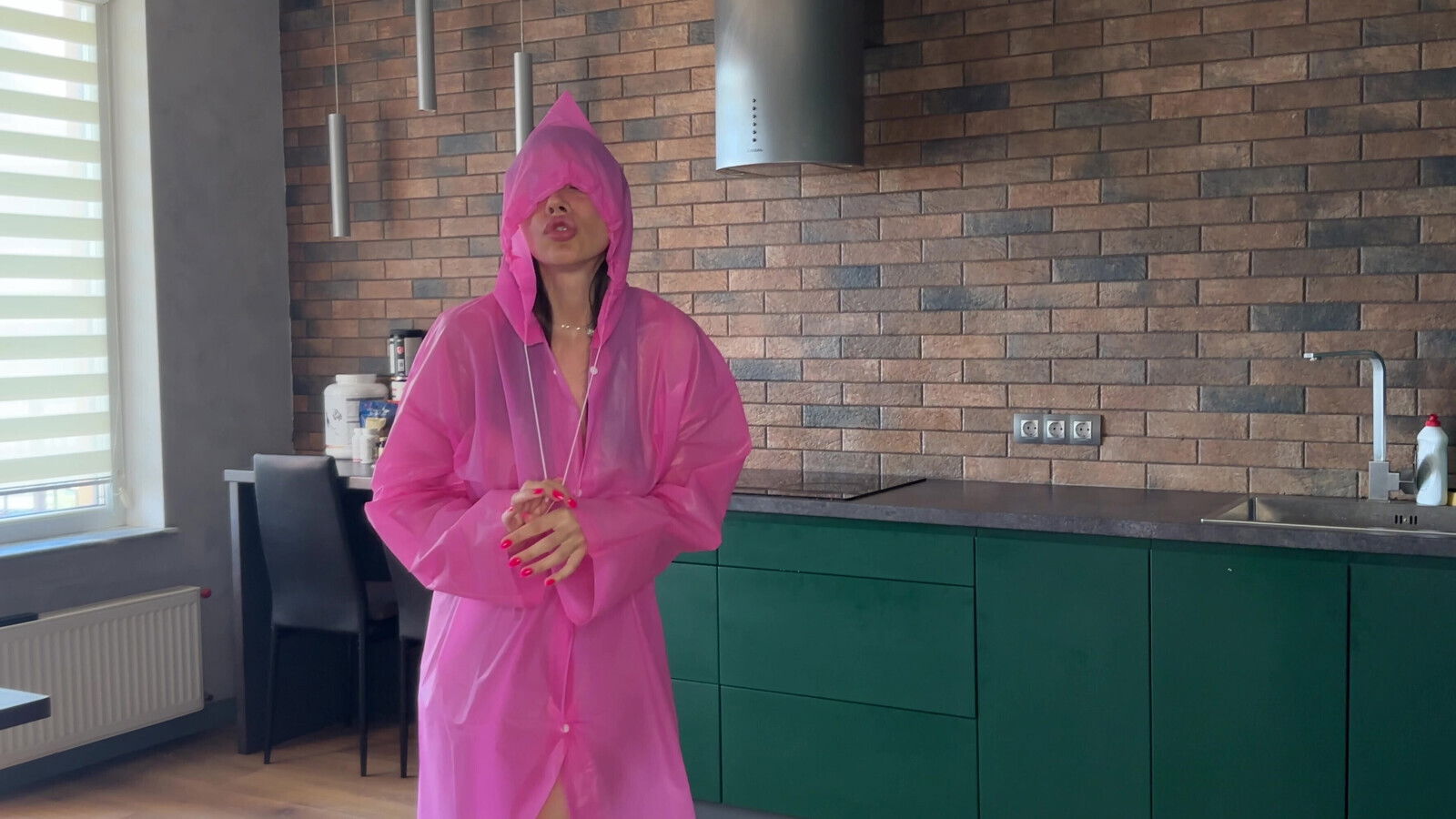 TRYING CLOTHES SEXUAL MILF.