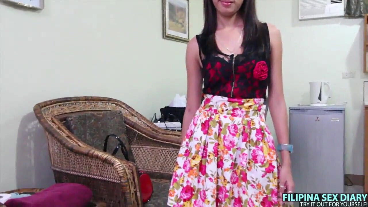 bubbles blown into sexy Filipina pussy