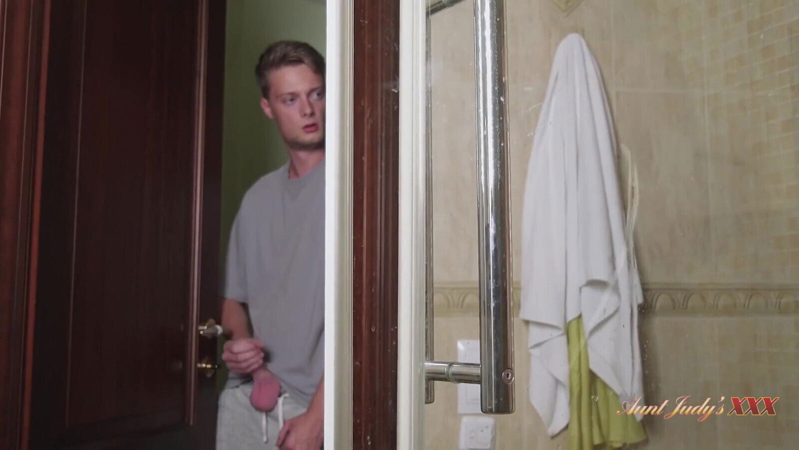 AuntJudysXXX Mature Stepmom Diana Fucks Stepson After Shower