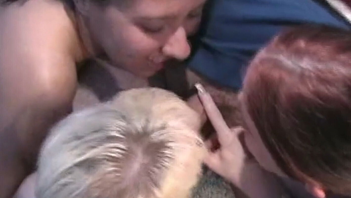 lucky with small dick multiple ladies blowjob