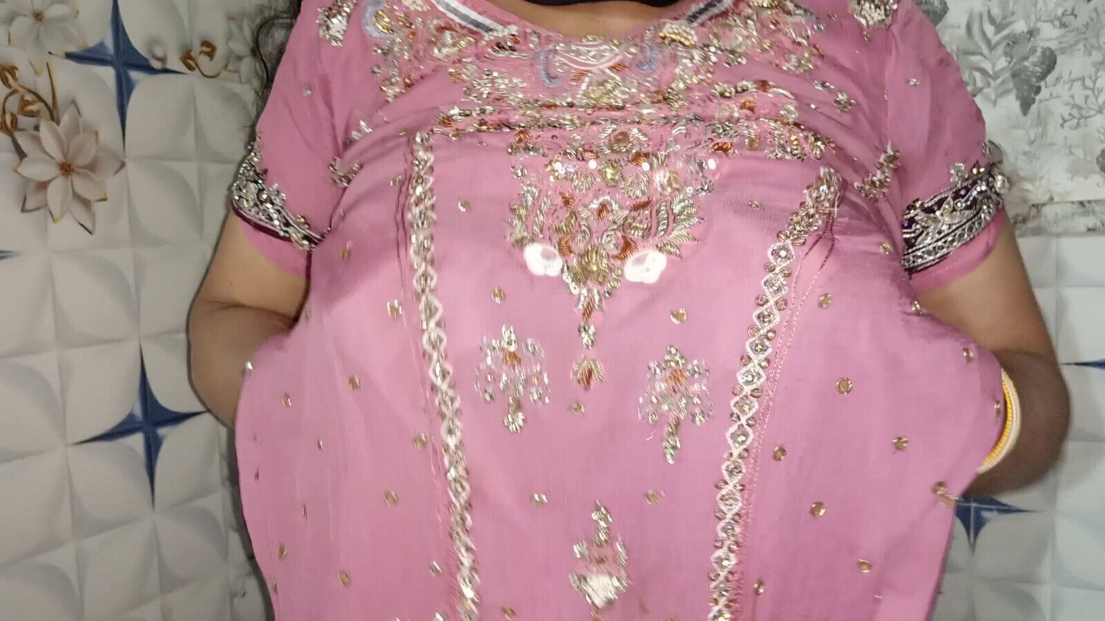 Desi Step Sister Loves Fingering Peeing Squirting