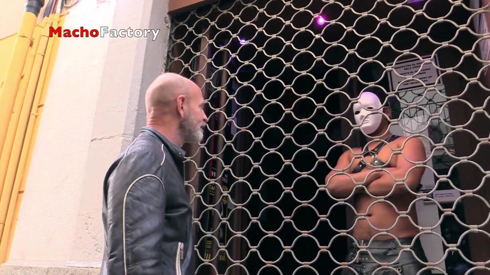 Experienced Faces Black Fist Fisting Scene.