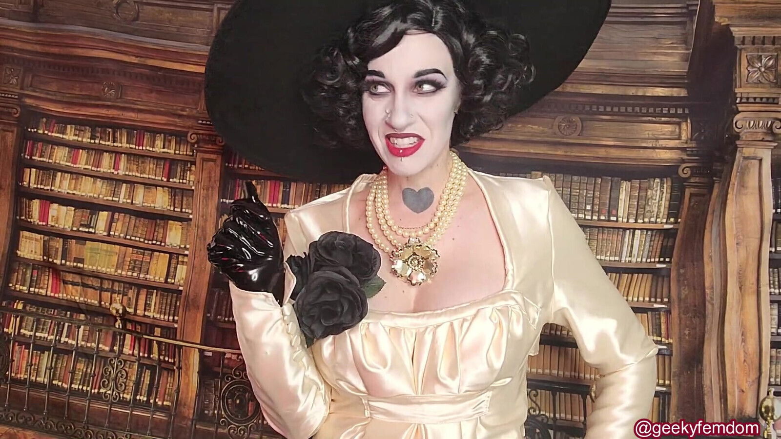 Lady Dimitrescu World Wide