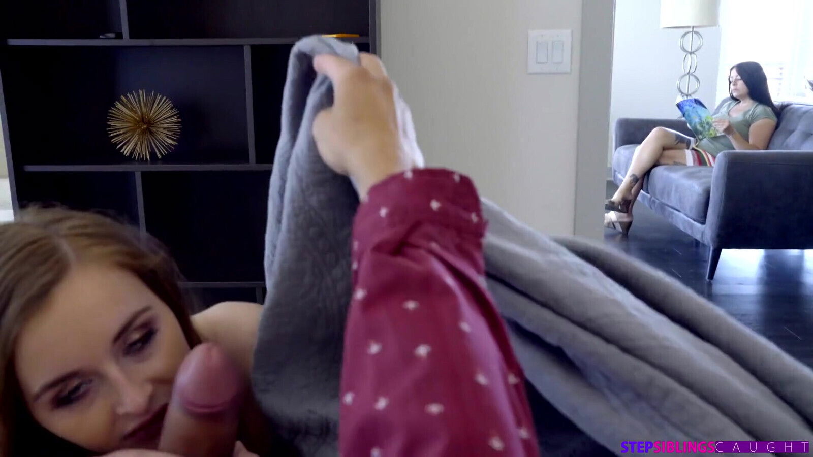 Twisted Step Sister S8:e4