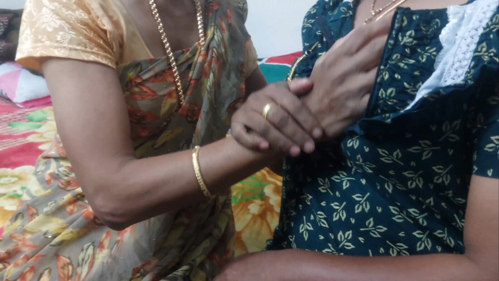 First time lesbian video, must watch,