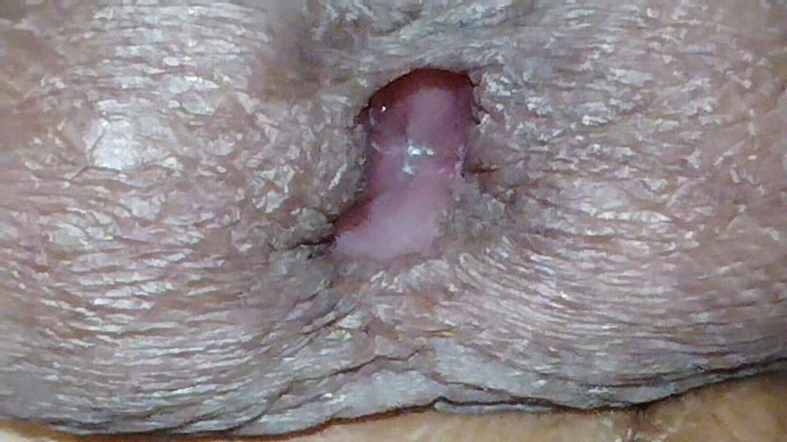 Look boys' water comes out.