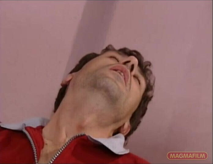 Very Cute Teenage Girl with Blonde Hair Beautiful Pussy